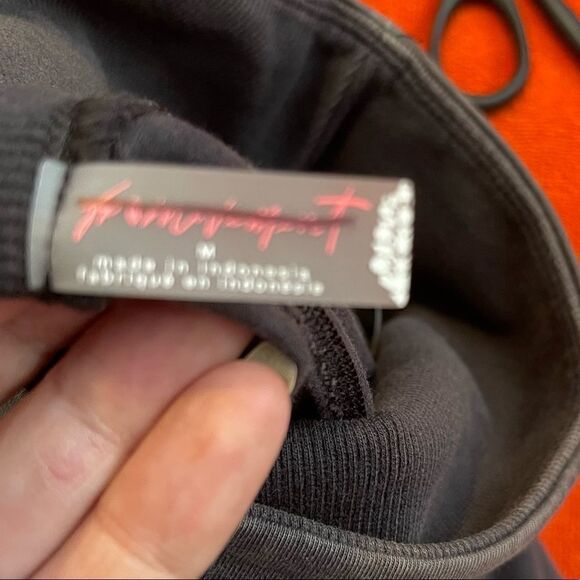 NEW Free People Wash Black Stirrup Side Pockets Joggers.Size M - Picture 15 of 16